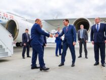 Евгений Куйвашев встретил в аэропорту Кольцово премьер-министра РФ Михаила Мишустина